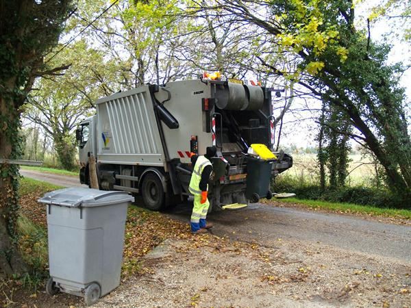 Collecte sélective pour le secteur pavillonnaire du quartier Chaffunes