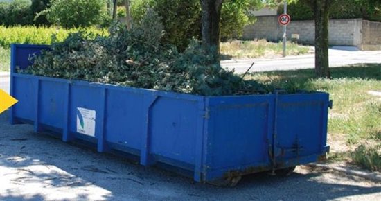 Mise en place de bennes pour les déchets verts