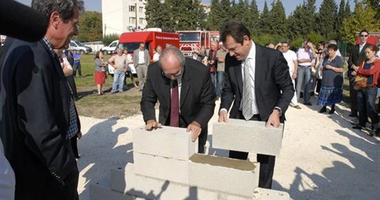 La première pierre du centre de secours de Sorgues est posée