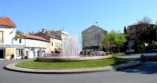 Nouveau look pour le rond-point de la Fontaine