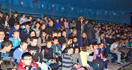 Spectacles scolaires de Noël : le cirque à l'honneur!