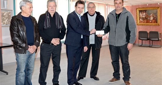 1000€ remis au Téléthon par le Lion's club