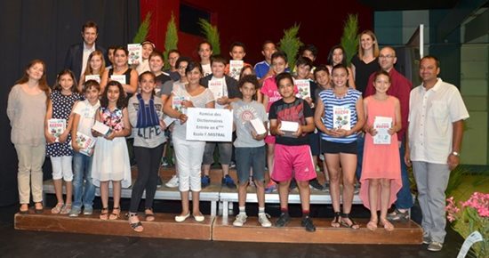 250 dictionnaires remis aux futurs collégiens