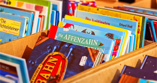 Vente solidaire de livres, CD & DVD