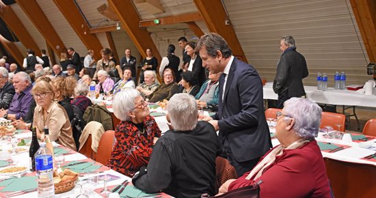 750 convives au repas de Noël des aînés !