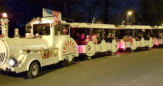 Le petit train de Noël fait le plein !