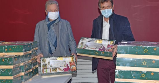 Aînés : la livraison des 1 800 colis de Noël a commencé