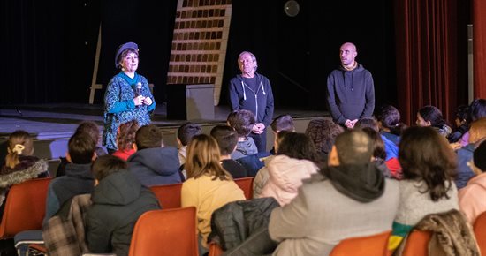 Théâtre-forum sur la cyberdépendance aux jeux vidéo  pour des collégiens de Voltaire