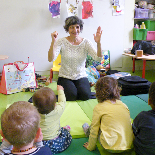 Conte pour les tout-petits avec Carmen martinez | À la recherche du Père Noël