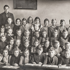 Rencontre de la classe 1946 Par Les Amis de Jean Ferrat