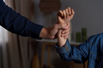 Journée internationale de lutte contre les violences faites aux femmes | Stage de kravmaga