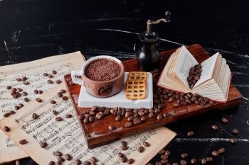 Café musical | Monte le son !